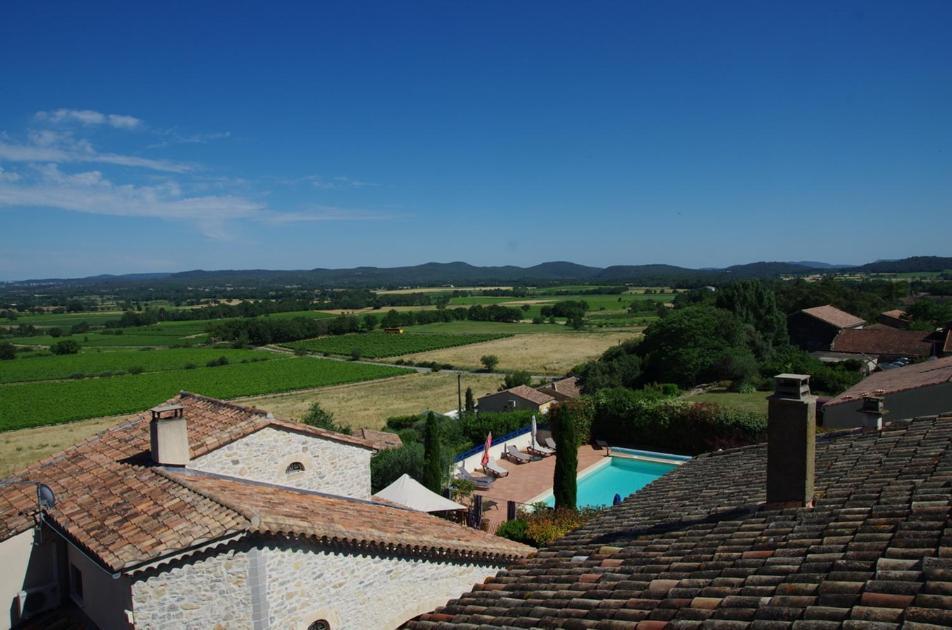 Gites La Tour Le Mas De Crieulon Saint-Jean-de-Crieulon Exterior photo